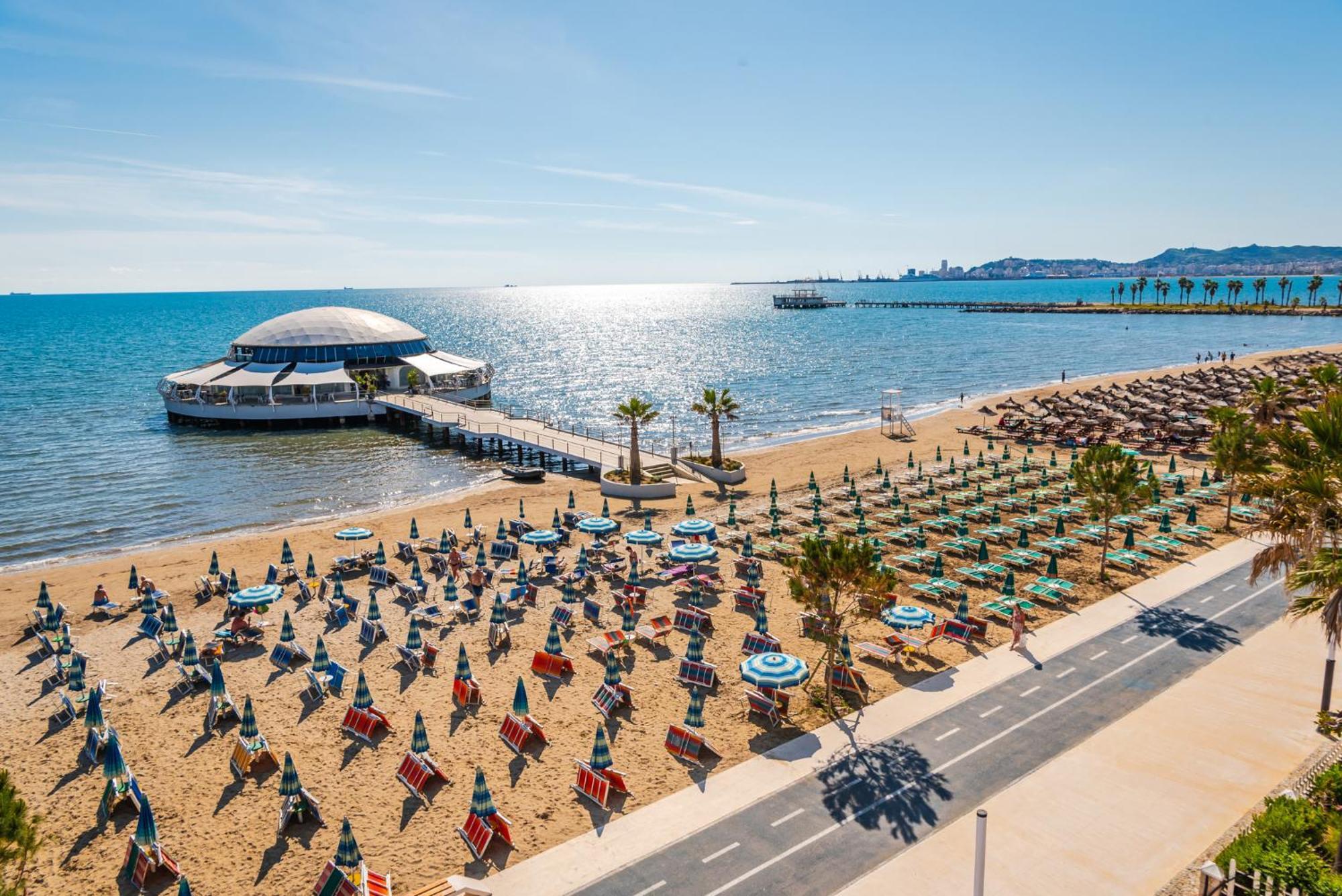 Sea View Apartments Eldo Durrës Buitenkant foto