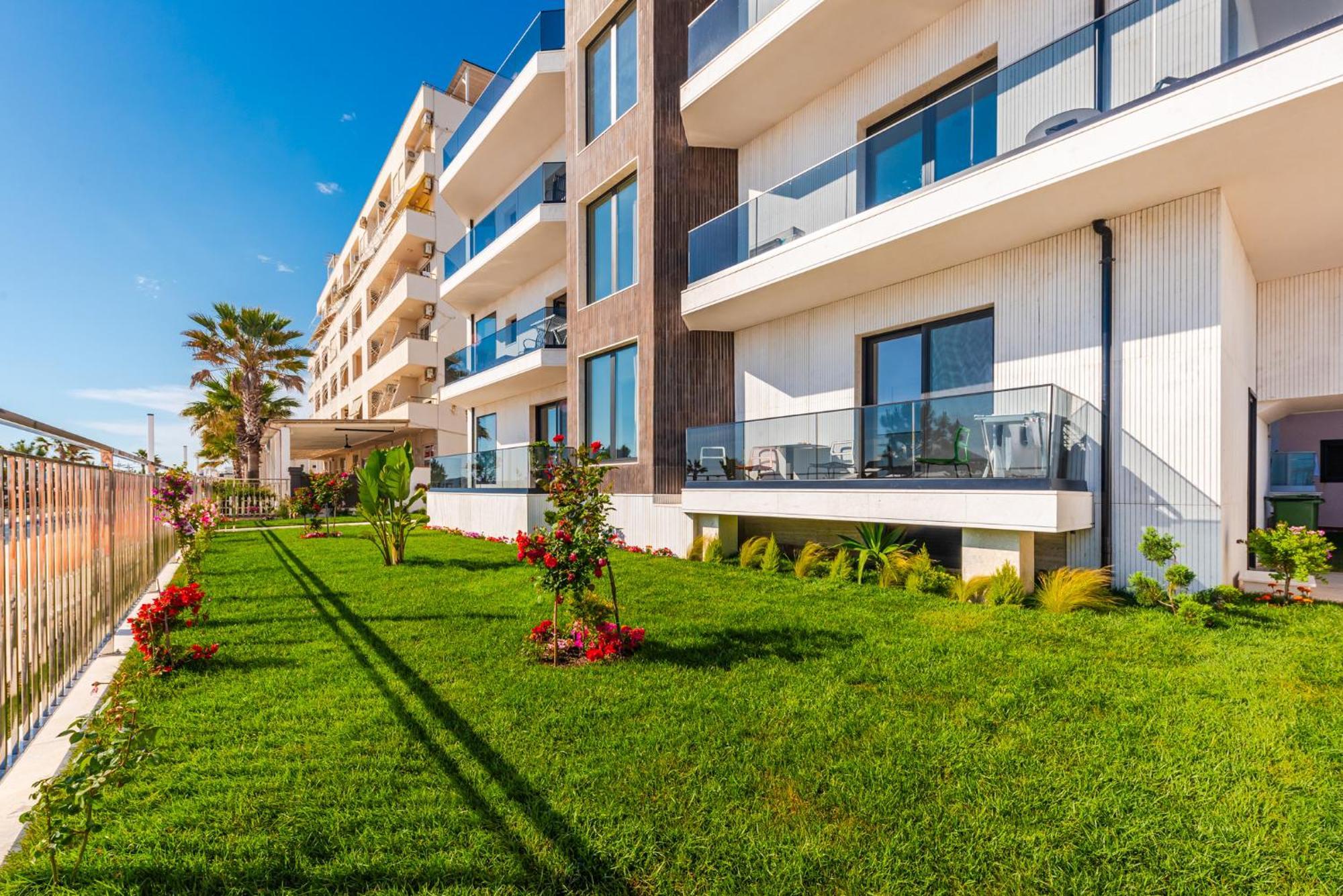 Sea View Apartments Eldo Durrës Buitenkant foto
