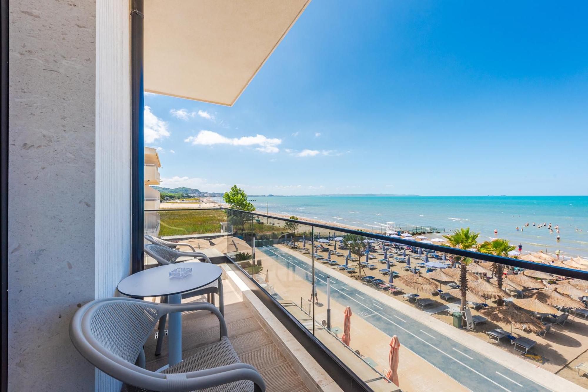 Sea View Apartments Eldo Durrës Buitenkant foto
